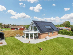 Three-Bedroom Holiday home in Hemmet 68